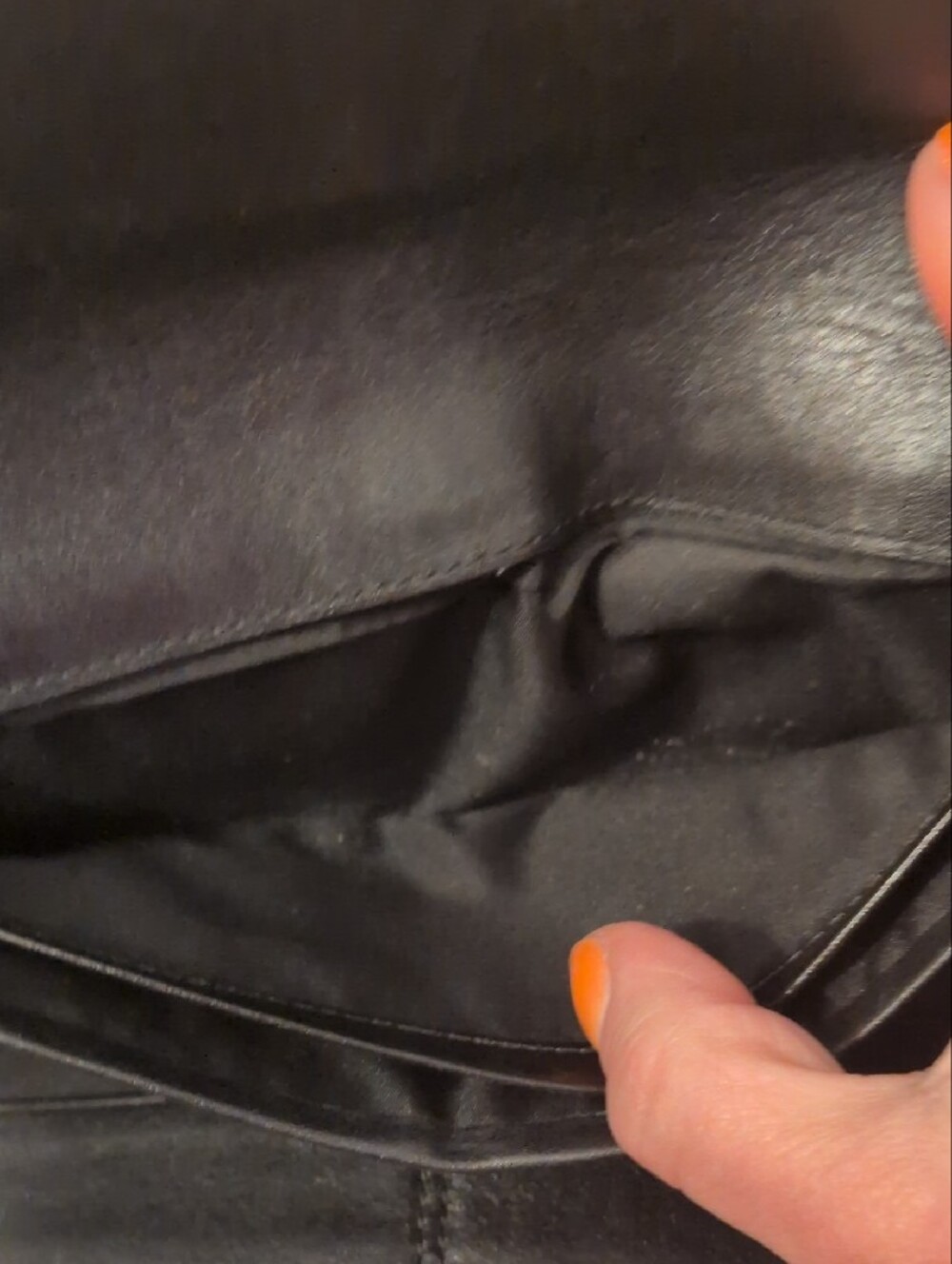Coach Vintage Black and Tan Signature Continental Wallet - Picture 6 of 16